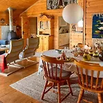 Traditional With Sea View In Jaeren Sirevåg