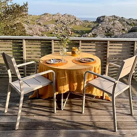 Feriehus Traditional With Sea View In Jaeren Sirevåg