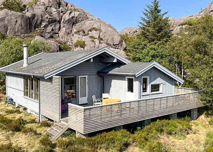 펜션 Traditional With Sea View In Jaeren Sirevåg